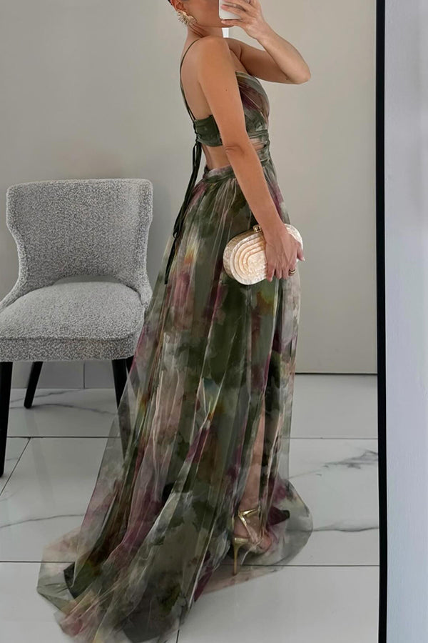 Giselle - Maxi dress with charming floral print