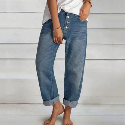 Freya | Stylish High-Waisted Buttoned Jeans